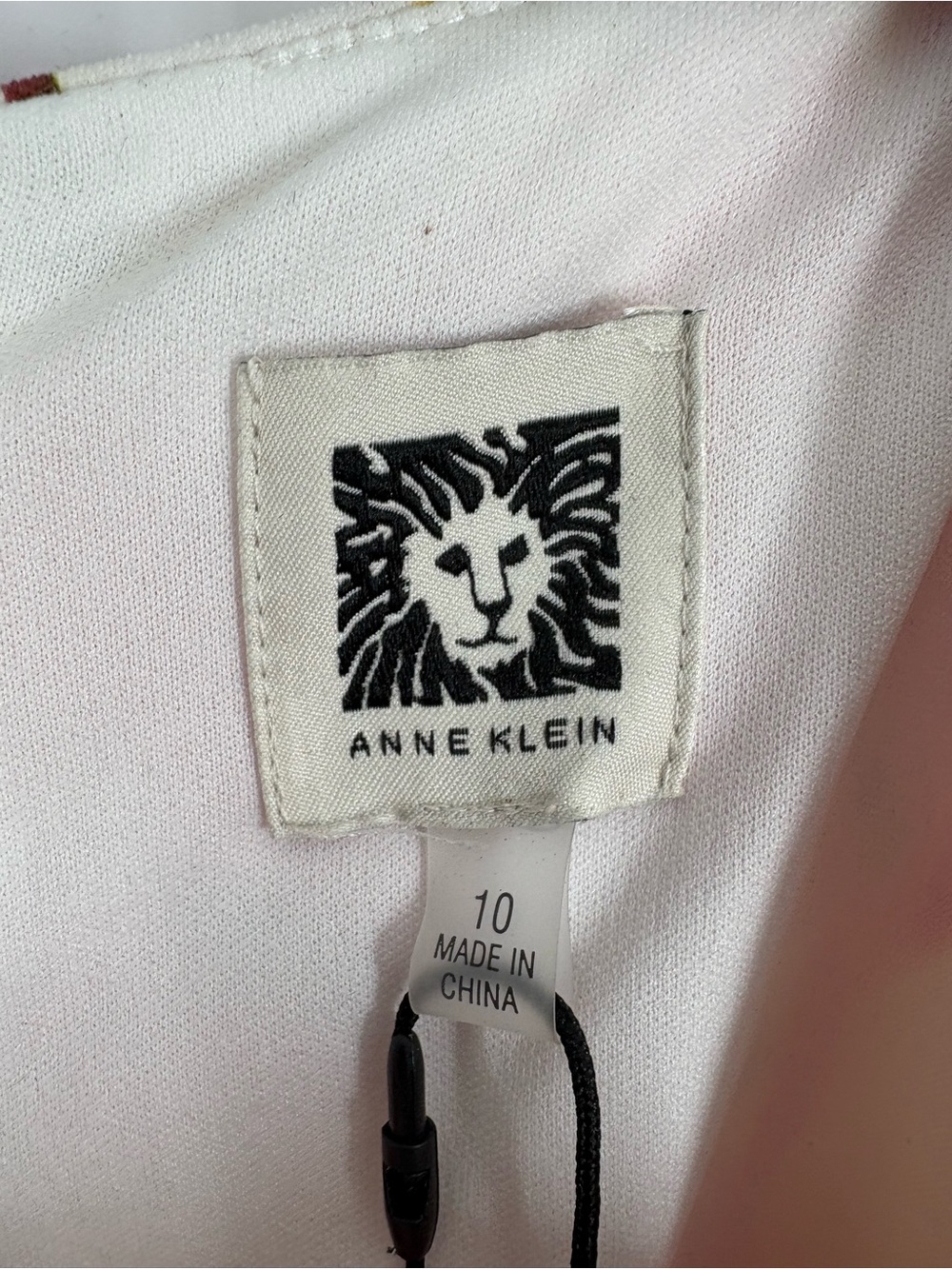 New Anne Klein Cream Shift Dress with Pink, Red & Green Floral Print size 10 - Picture 4 of 5